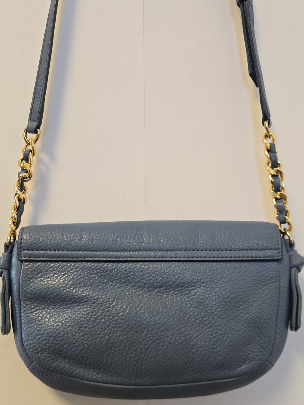 EUC Tory Burch Slate Blue Pebbled Leather Crossbody with Gold Chain - Picture 7 of 13